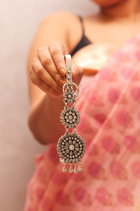 Lustre Twinkling Floral Circle Satka