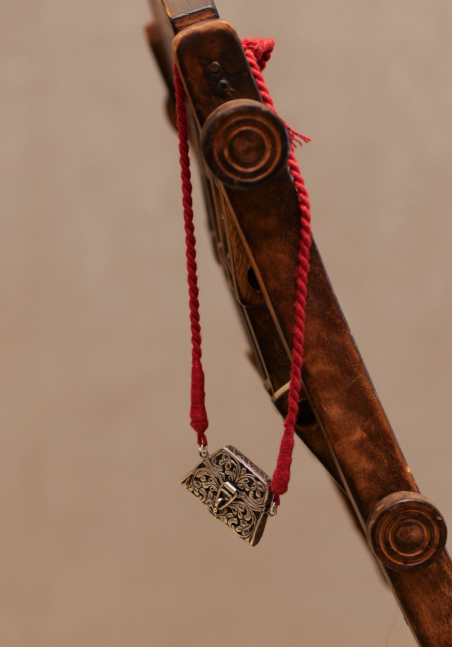 Aadhya Timeless Chitai Purse Necklace (Maroon Dori)