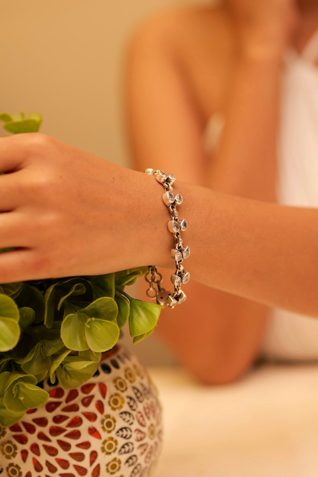 Essence Jadau Teardrop Bracelet