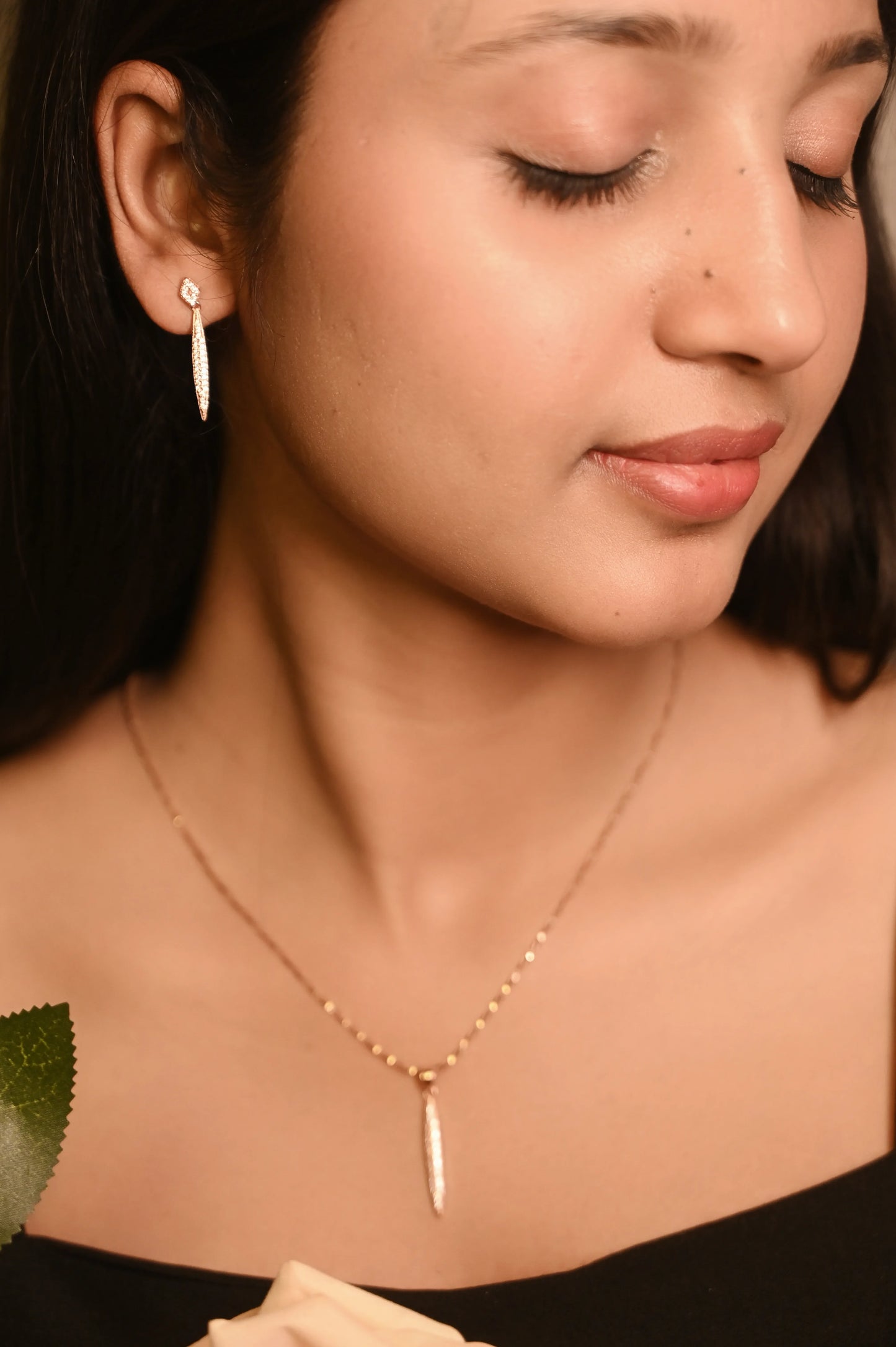Rose Linear Drop Pendant Set