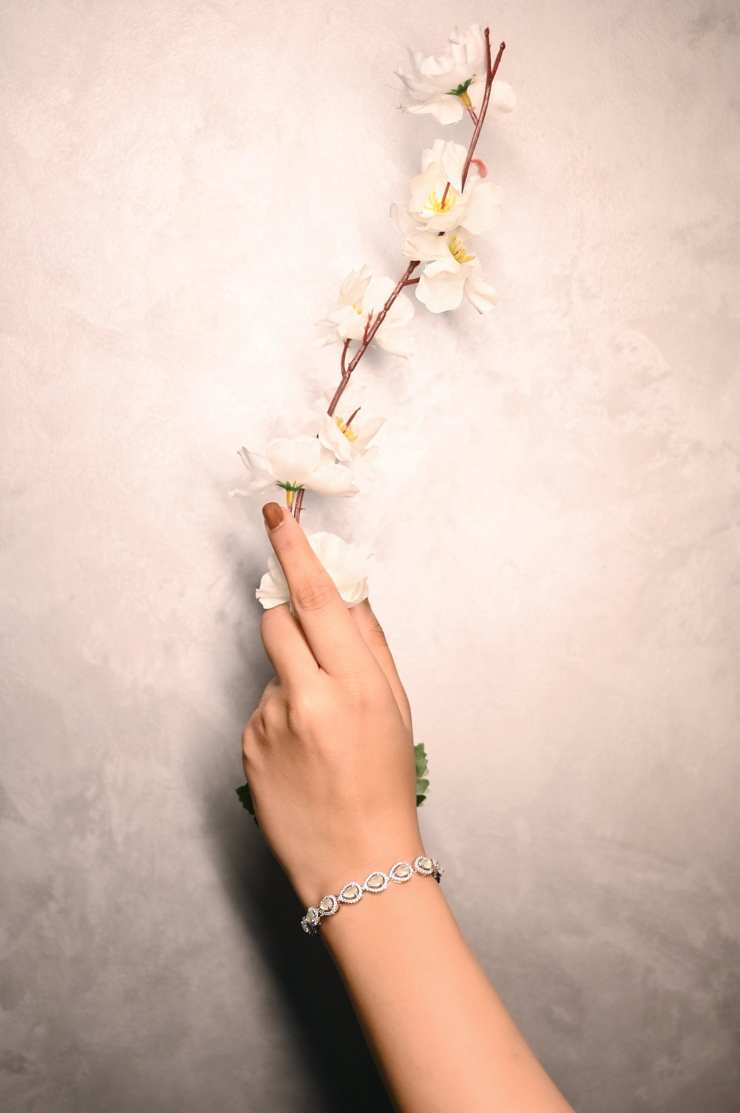 Silver Elegant Teardrop Bracelet