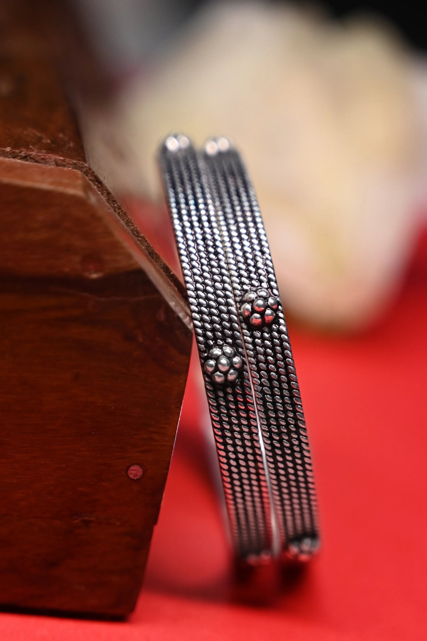 Aadhya Flower Twisted Bangle