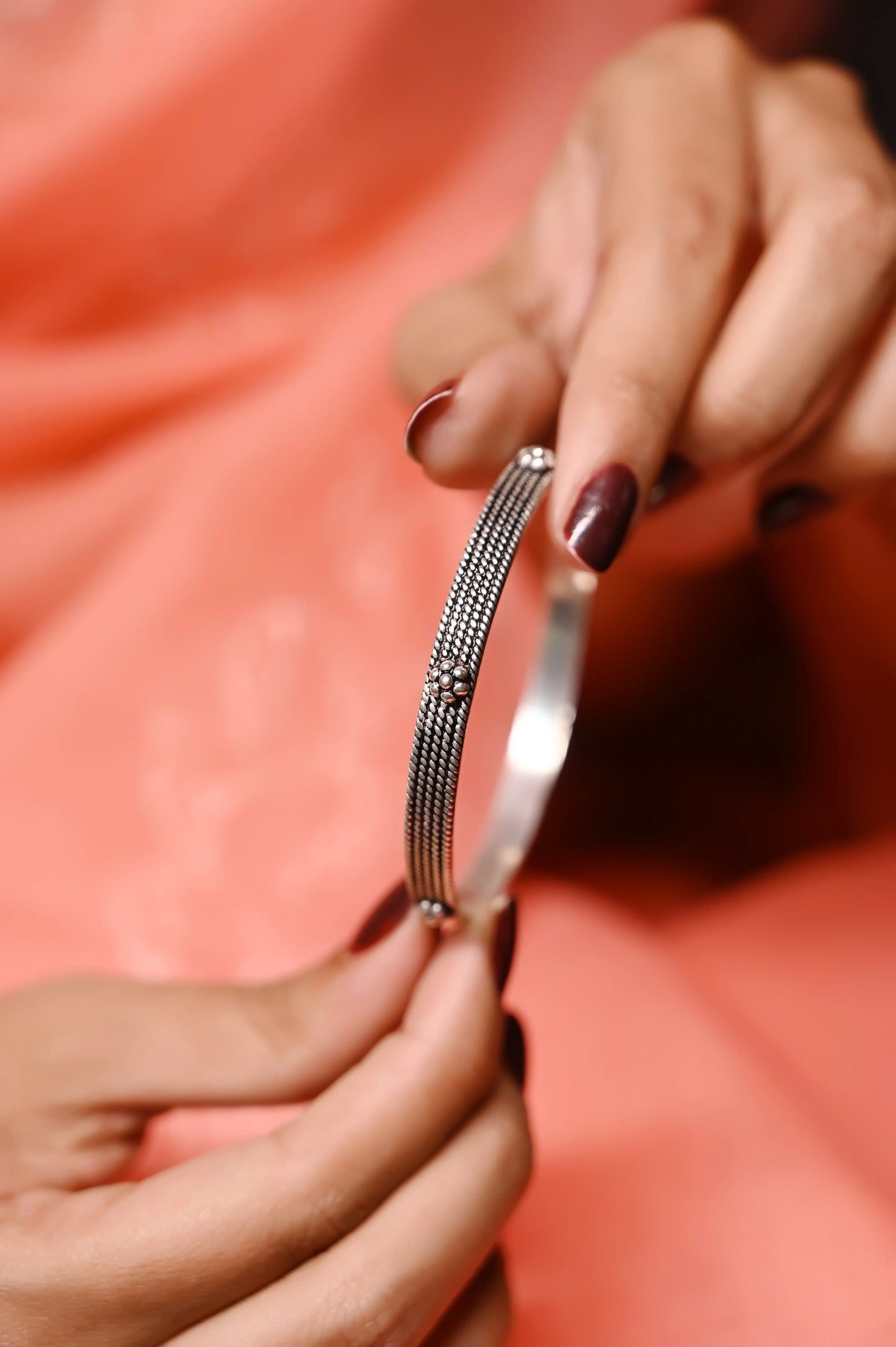 Aadhya Flower Twisted Bangle