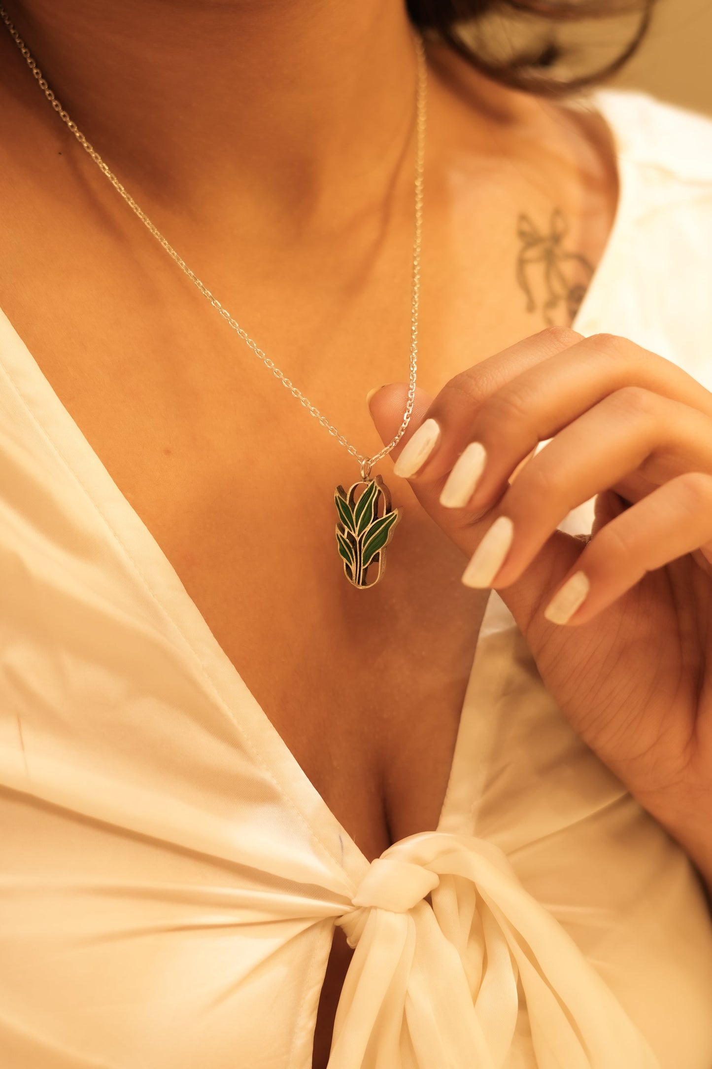 Aadhya Leaf Enamel Necklace