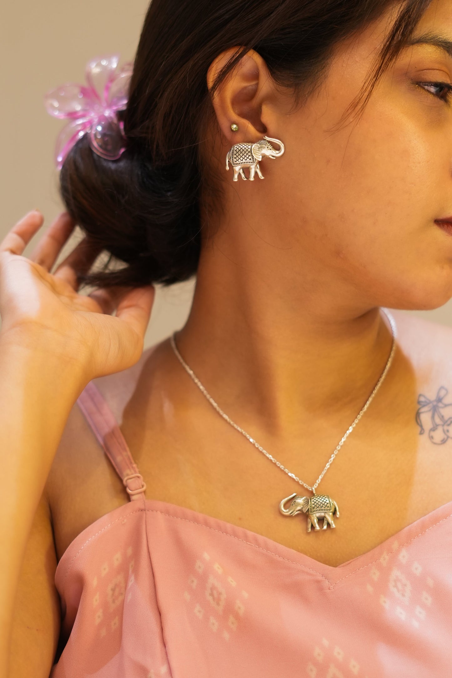 Aadhya Haathi Carved Pendant