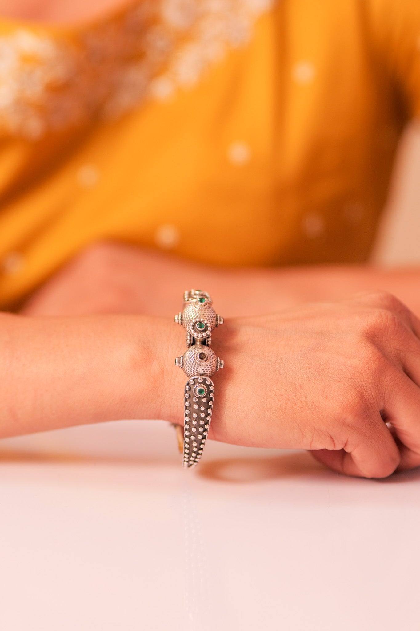 Anokhi Dual Motif Detailed Timeless Kada