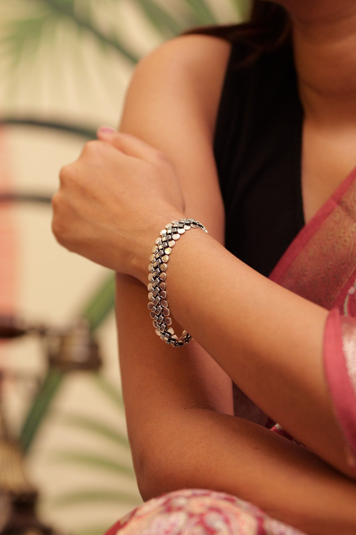 Anaya Classic Line Arrow Bracelet