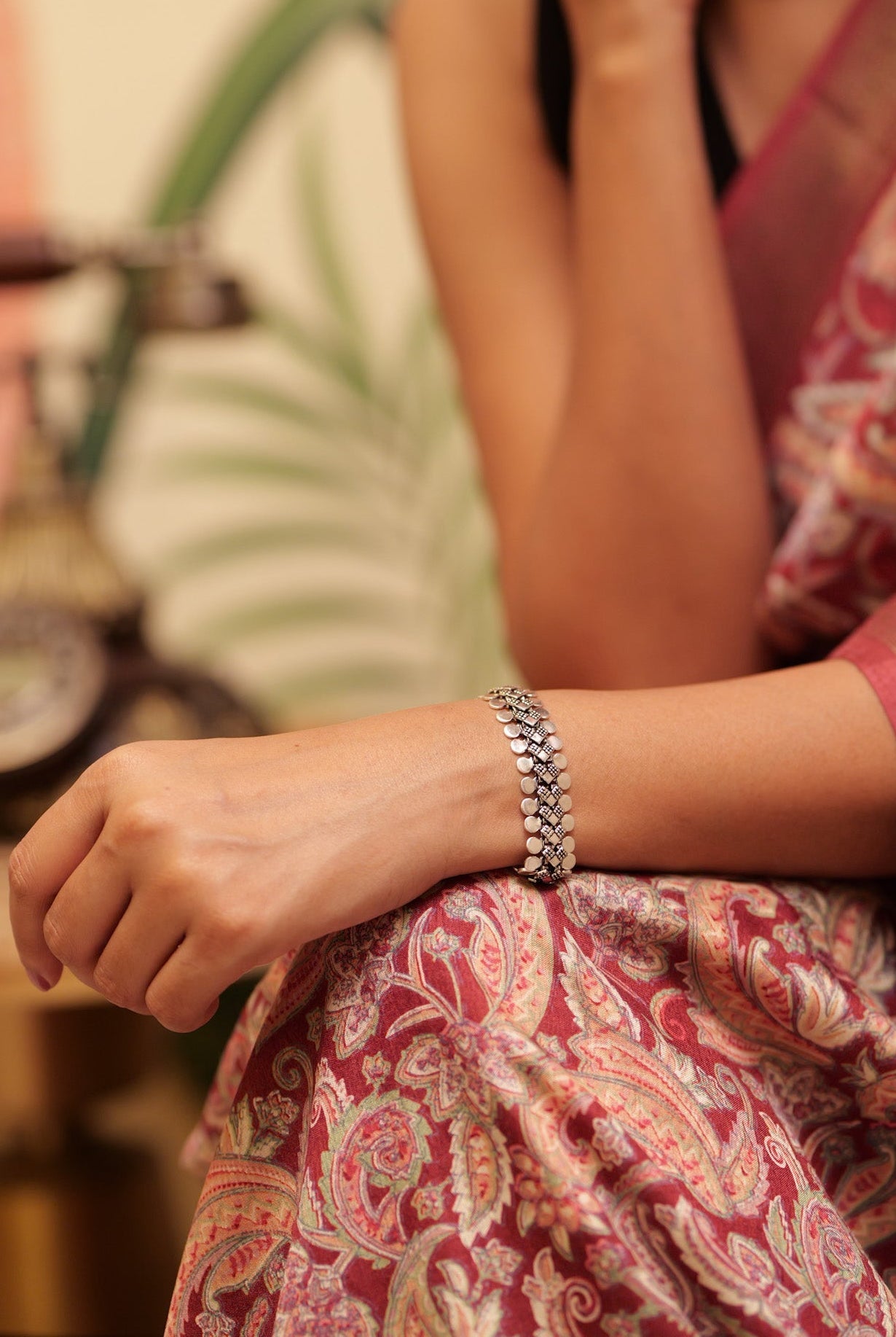 Anaya Classic Line Arrow Bracelet