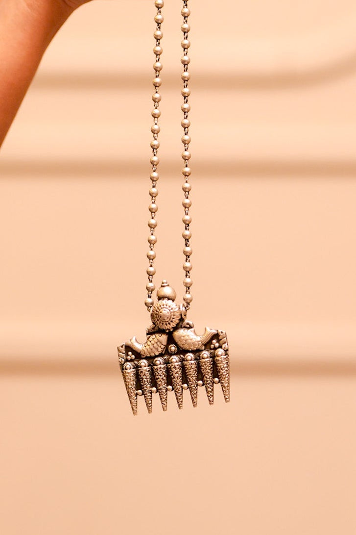 Aadhya Floral Fish Necklace