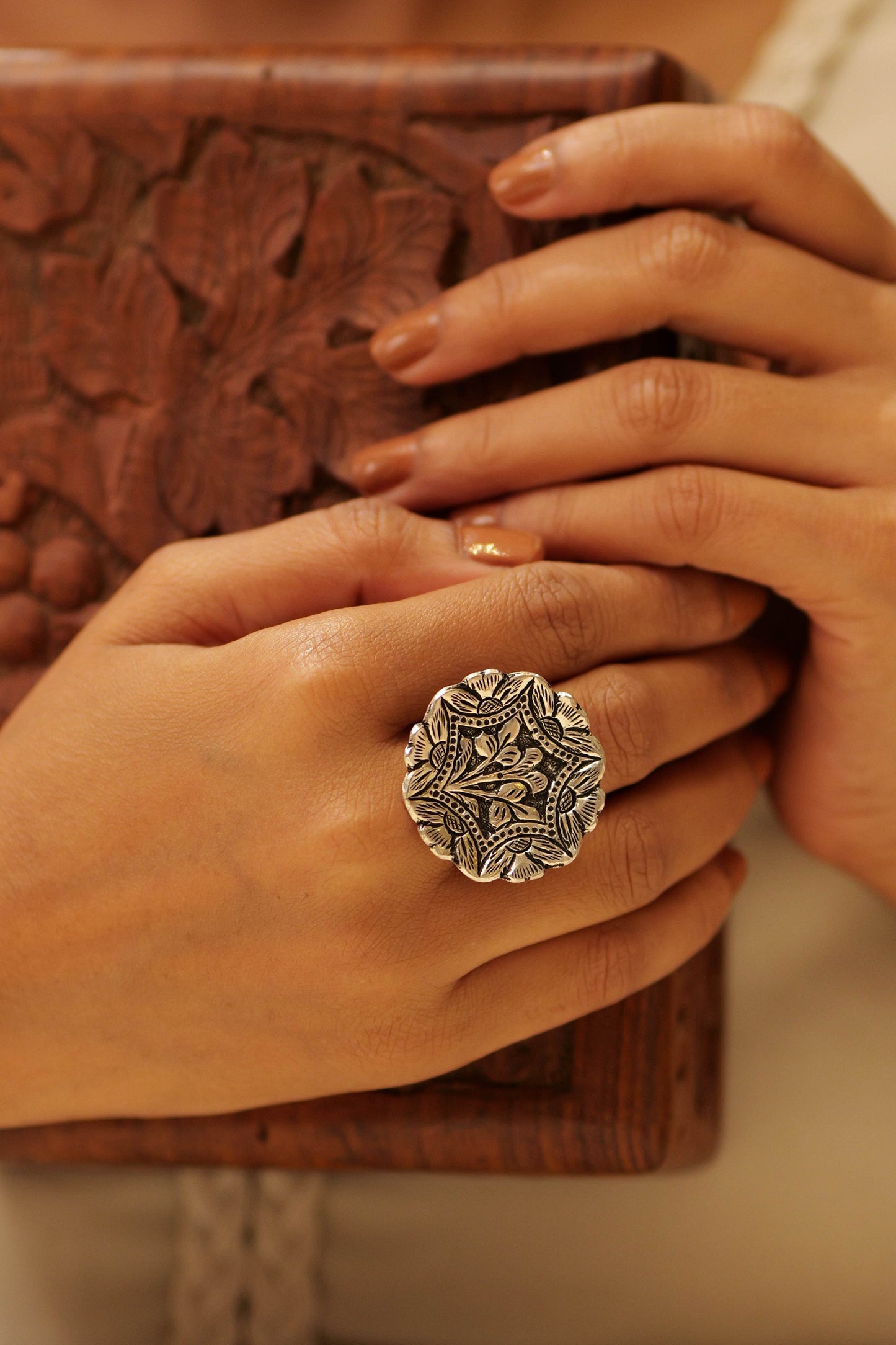 Anaya Vintage Floral Chitai Ring