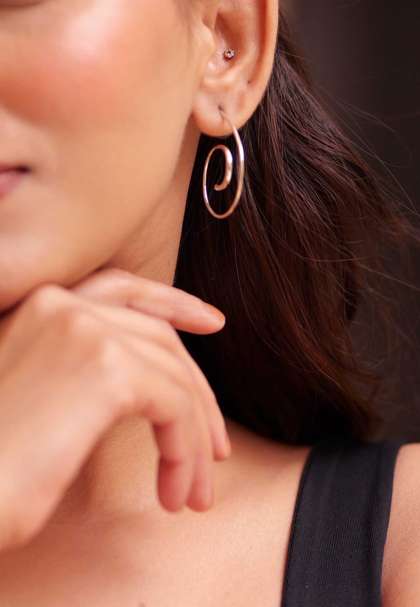 Aadhya Swirl Hoop Earrings